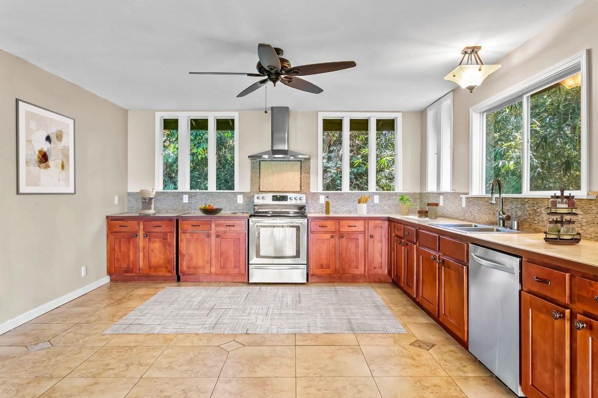 4235-a Hehi Rd B Property Photo 6