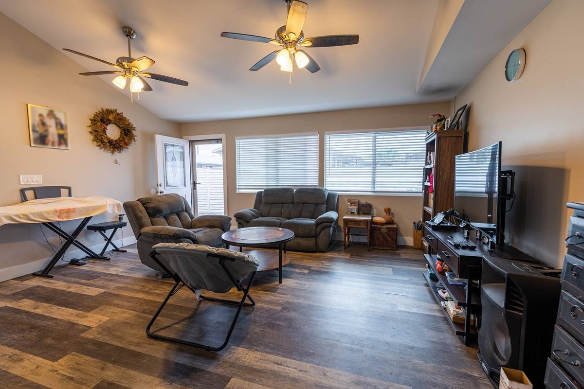 2455 Kinoole St Property Photo 4