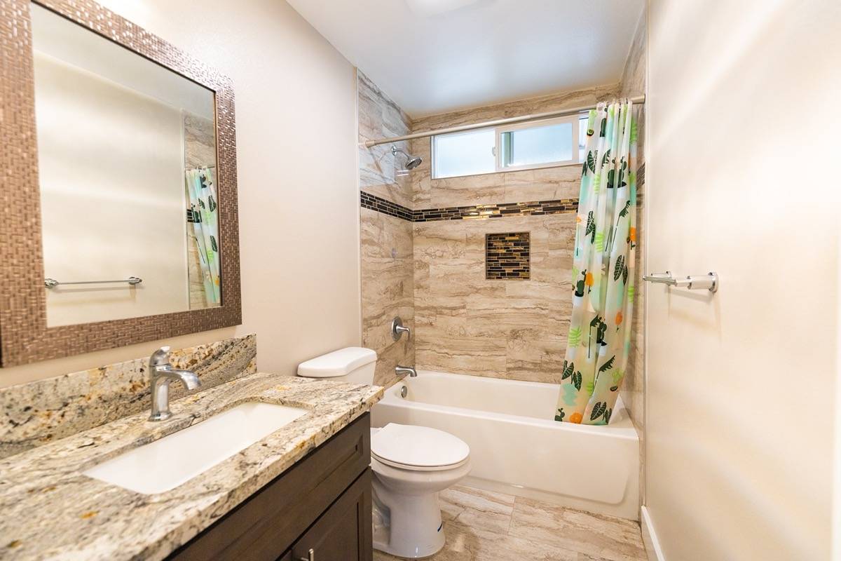 2455 Kinoole St Property Photo 10