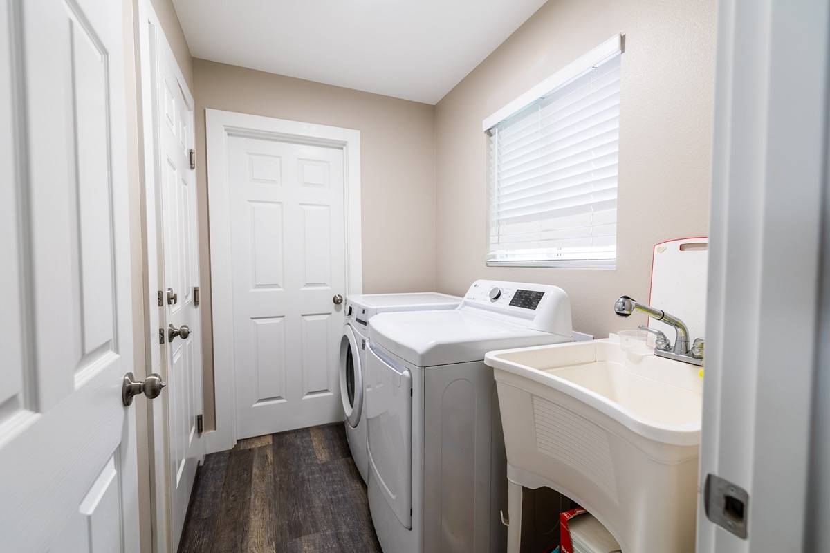 2455 Kinoole St Property Photo 11