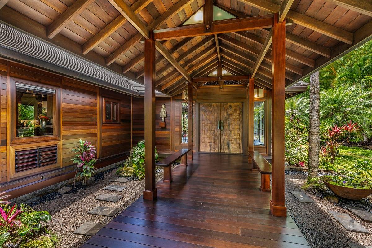 5880 Kahiliholo Rd Property Photo 4