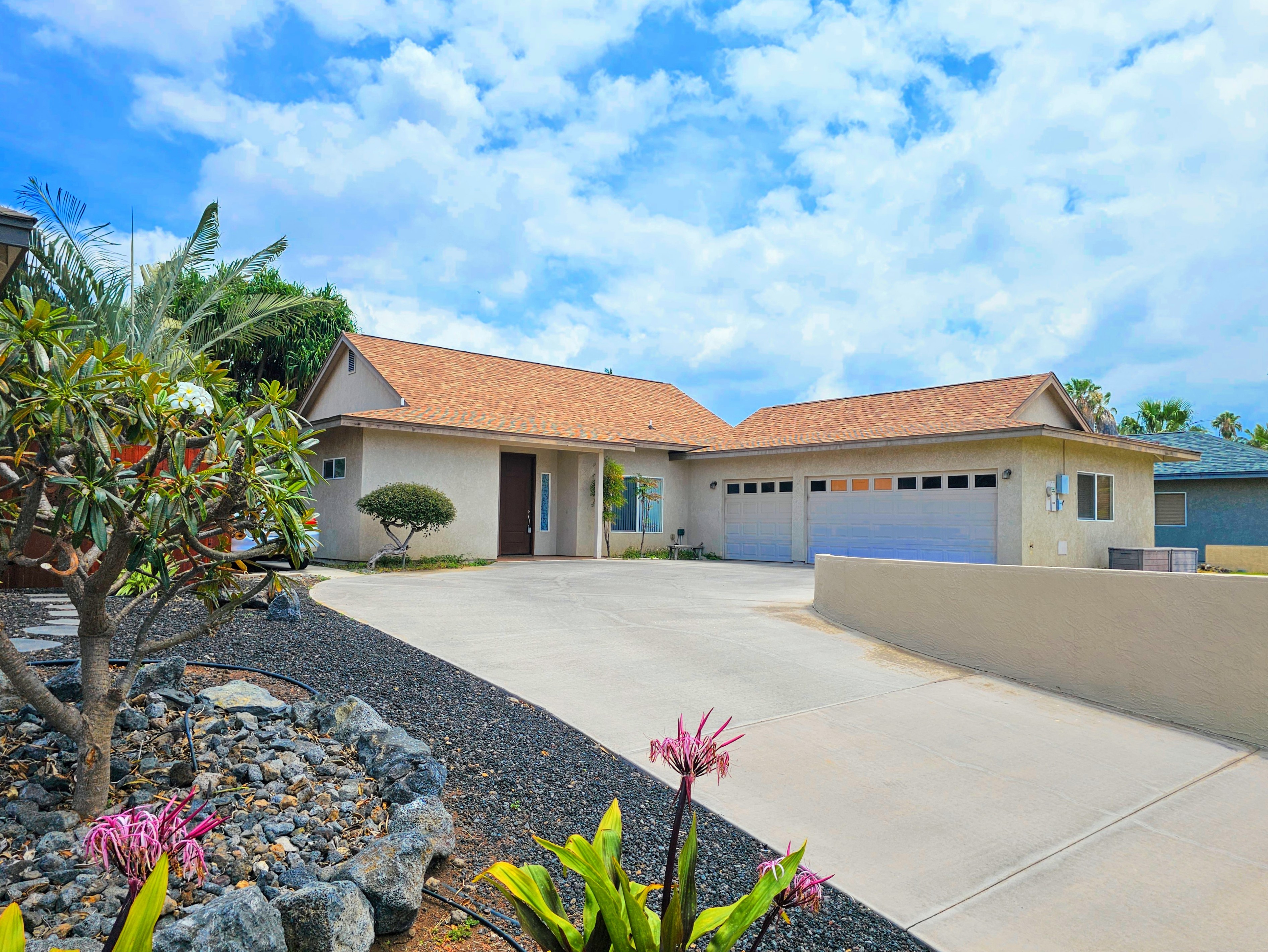 68-1693 Malie St Property Photo