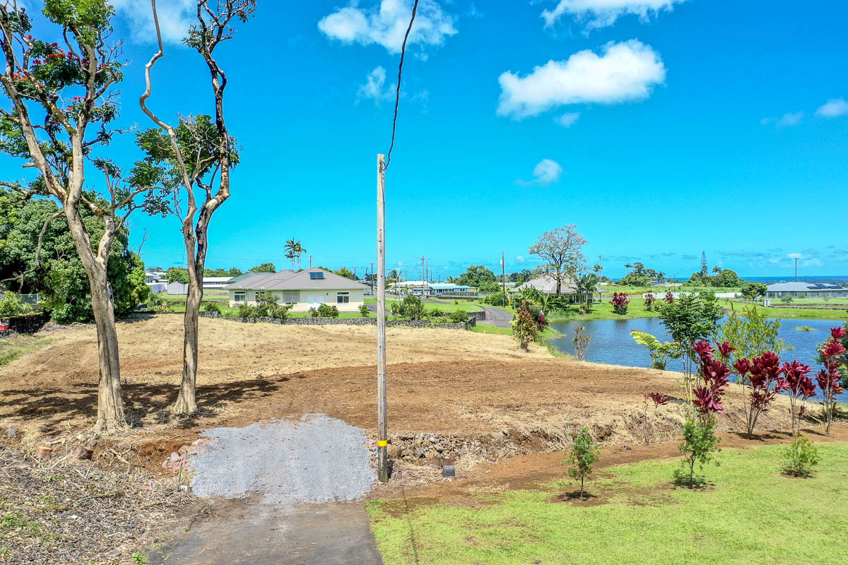437 Kaumana Dr Property Photo 3