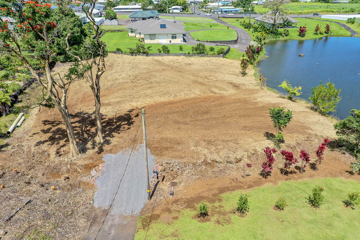 437 Kaumana Dr Property Photo 4