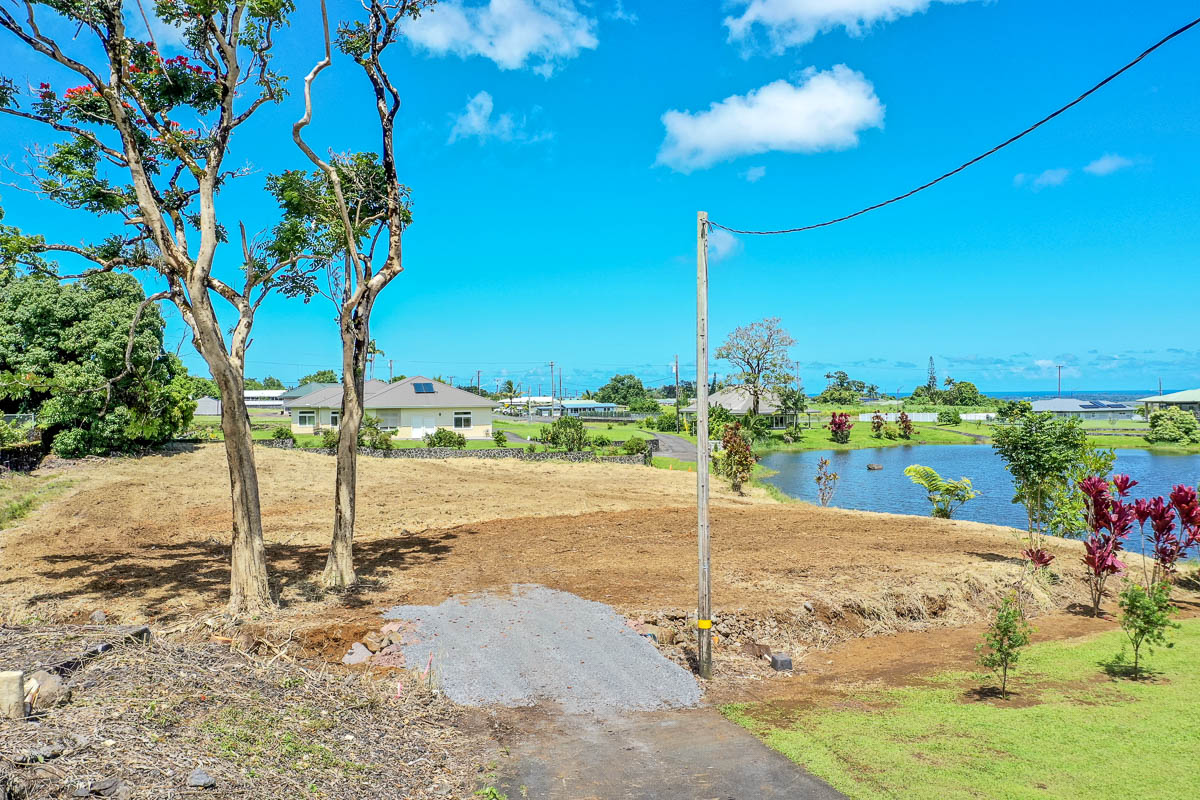 437 Kaumana Dr Property Photo 25