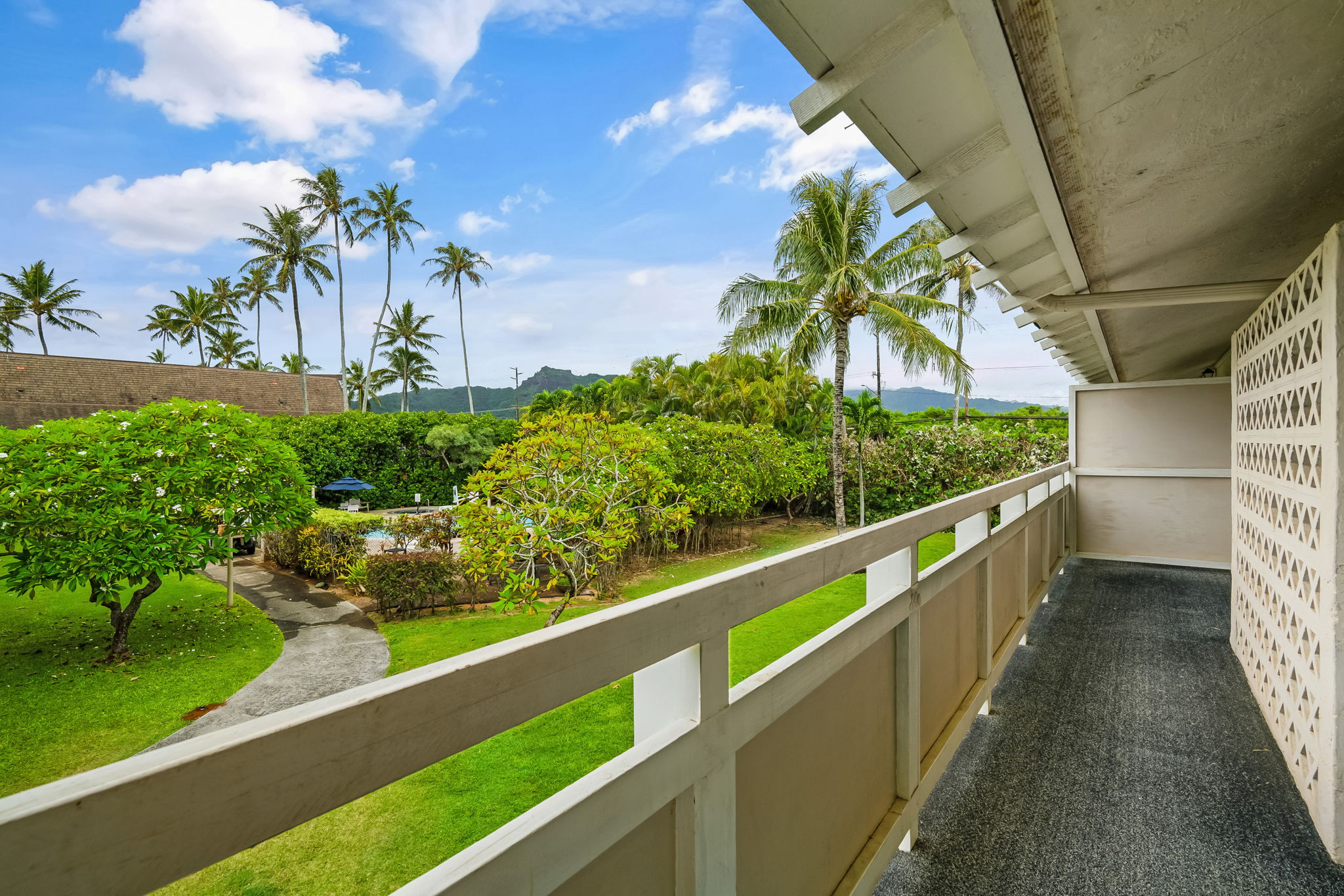 525 Aleka Lp G9 Property Photo 2