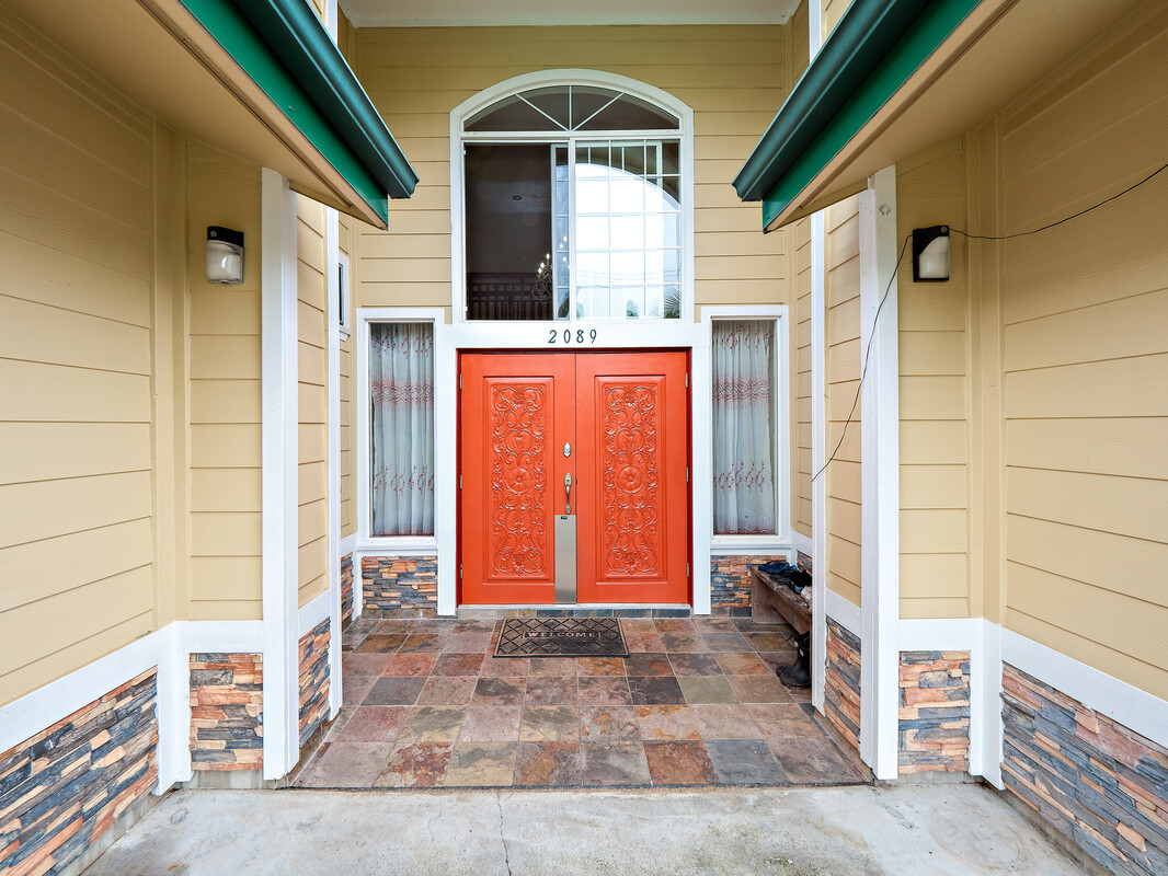 2089 Kinoole St Property Photo 2