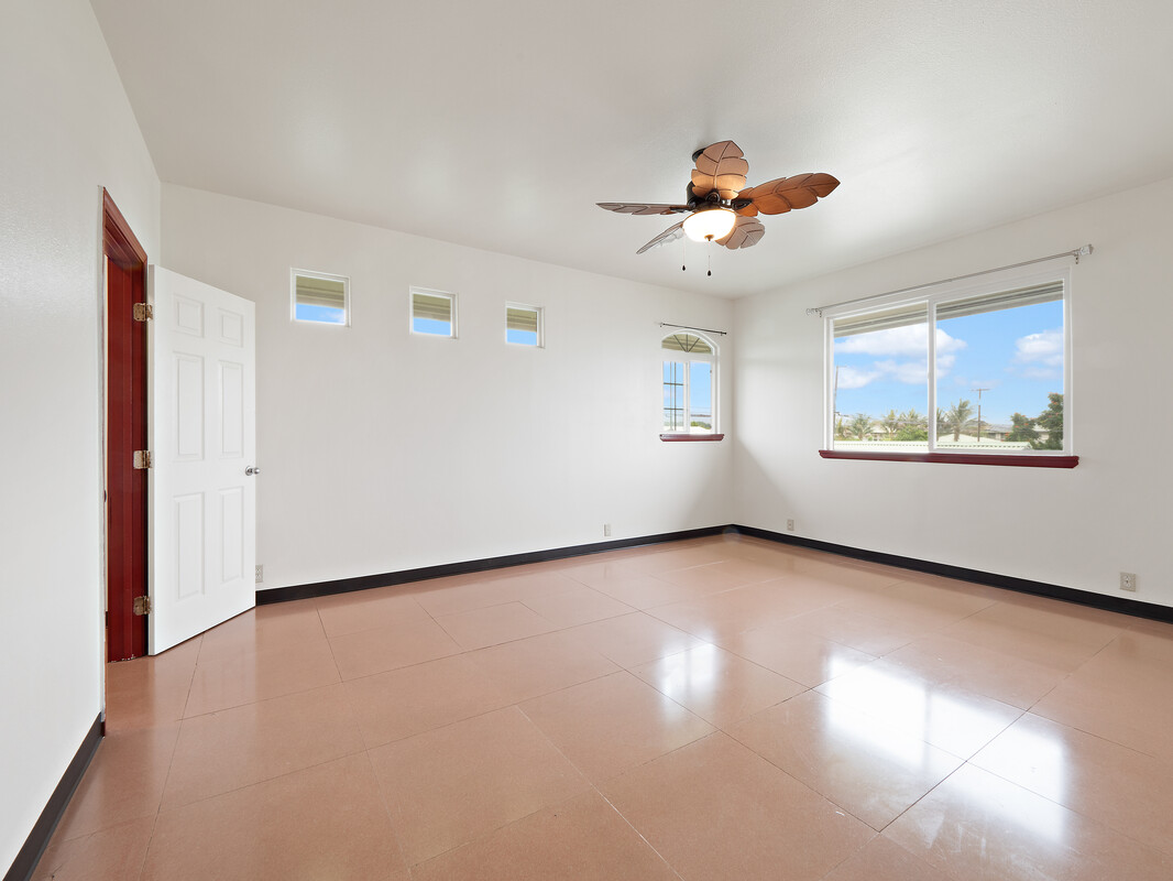 2089 Kinoole St Property Photo 18