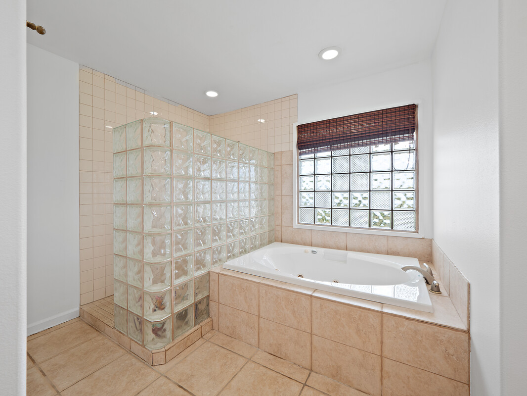 77-6480 Kuakini Highway Property Photo 12