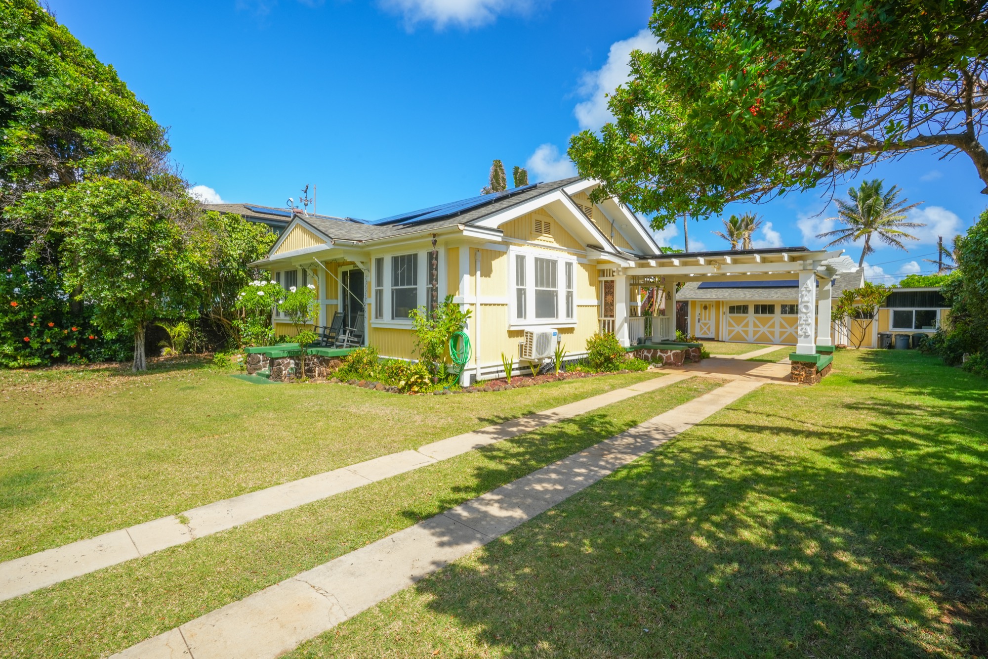 1062 Kealoha Rd Property Photo 1