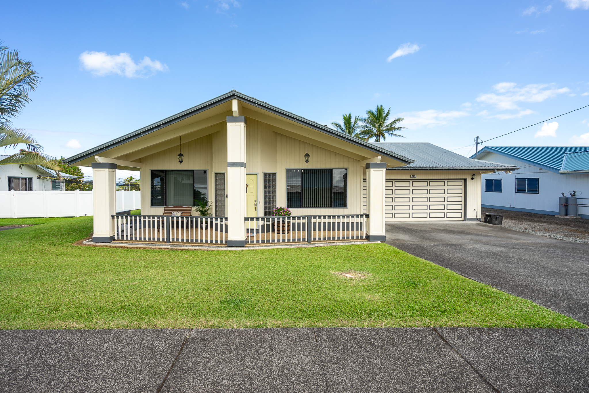 783 Hoolaulea St Property Photo