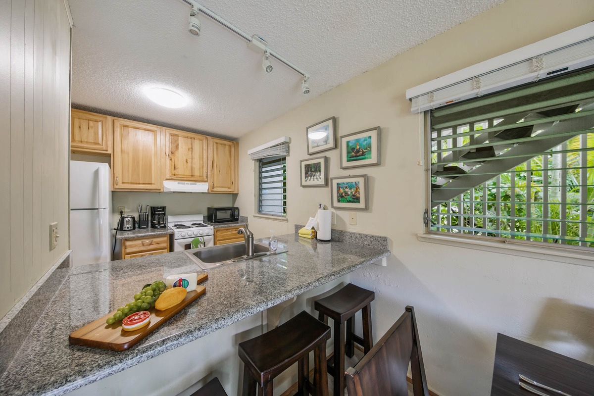 525 Aleka Lp G5 Property Photo 3