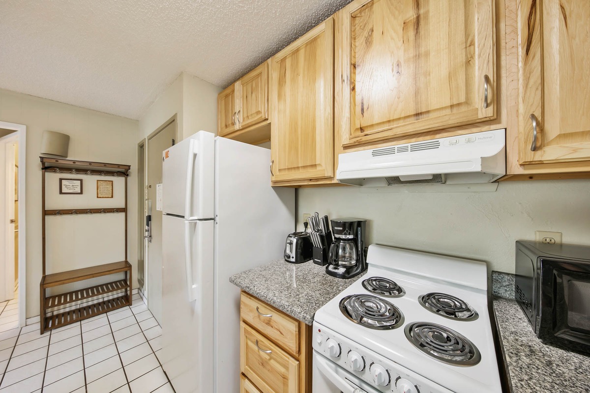 525 Aleka Lp G5 Property Photo 5