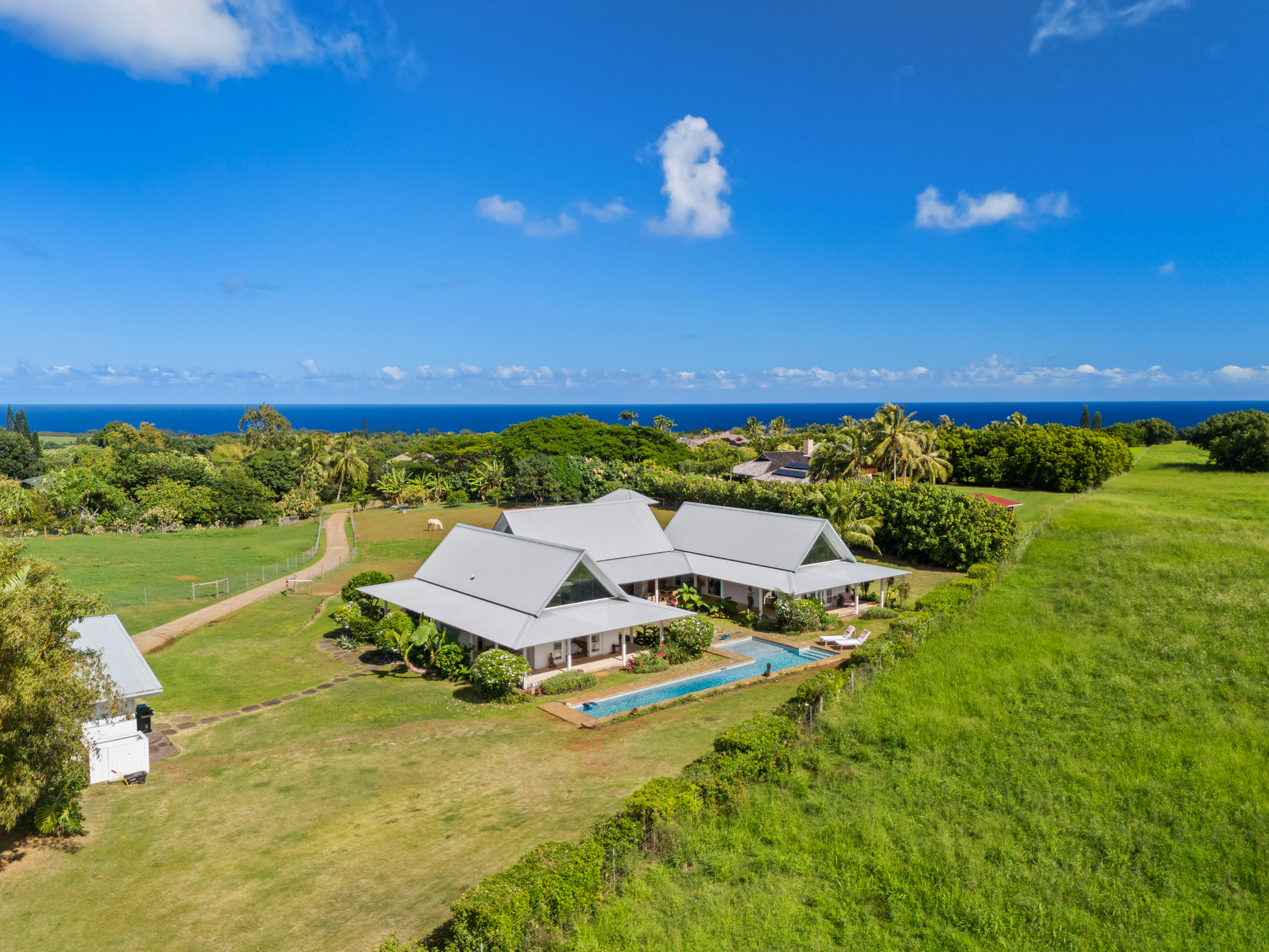 7465-c Koolau Road Property Photo 1