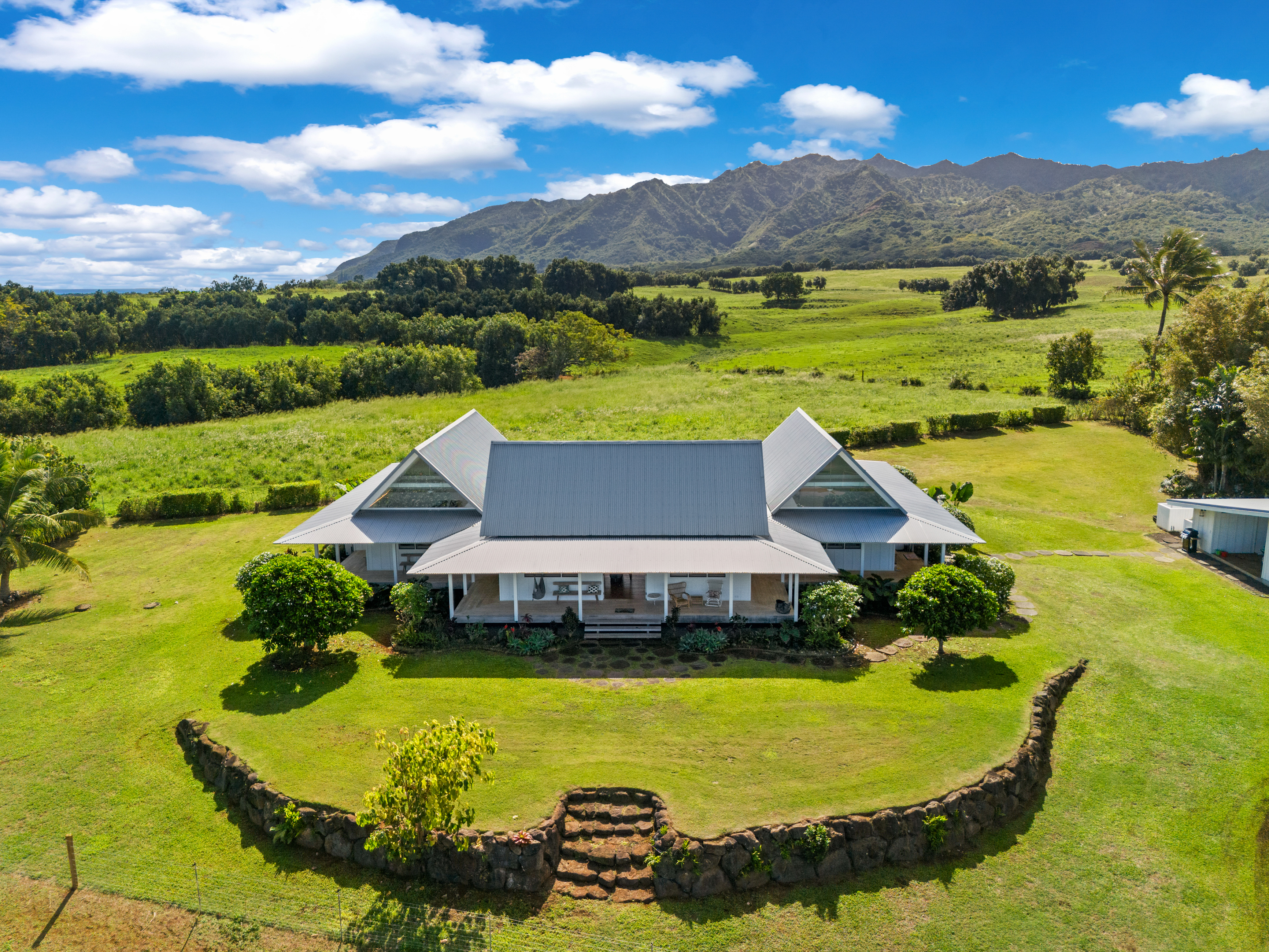 7465-c Koolau Road Property Photo 2