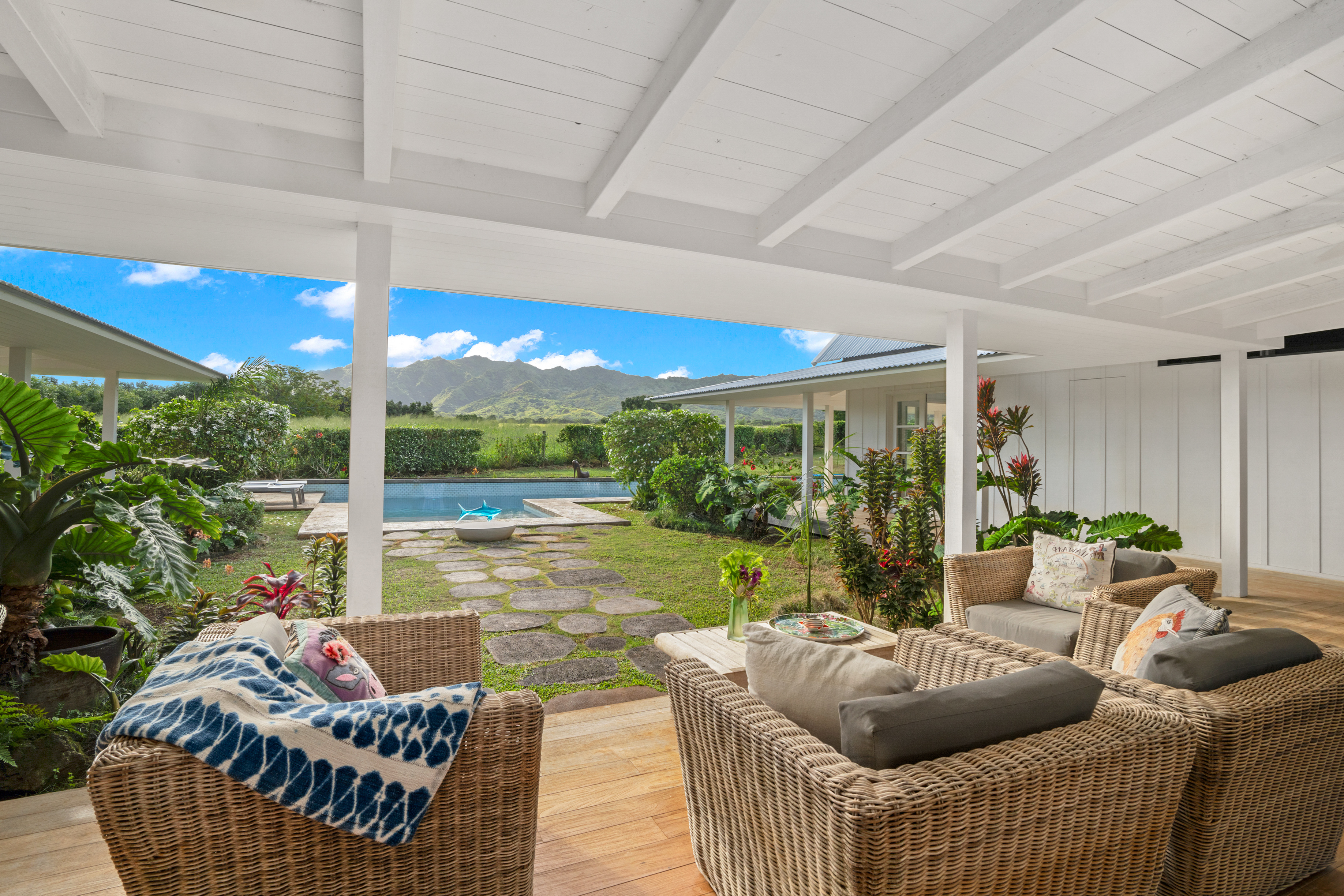 7465-c Koolau Road Property Photo 10