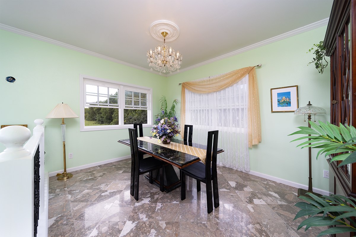 1890 Kaiao St Property Photo 16