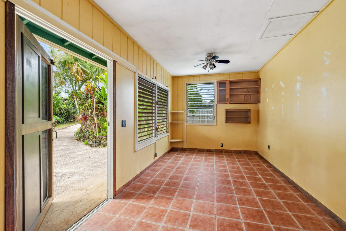 384-a Kaholalele Rd B Property Photo 12