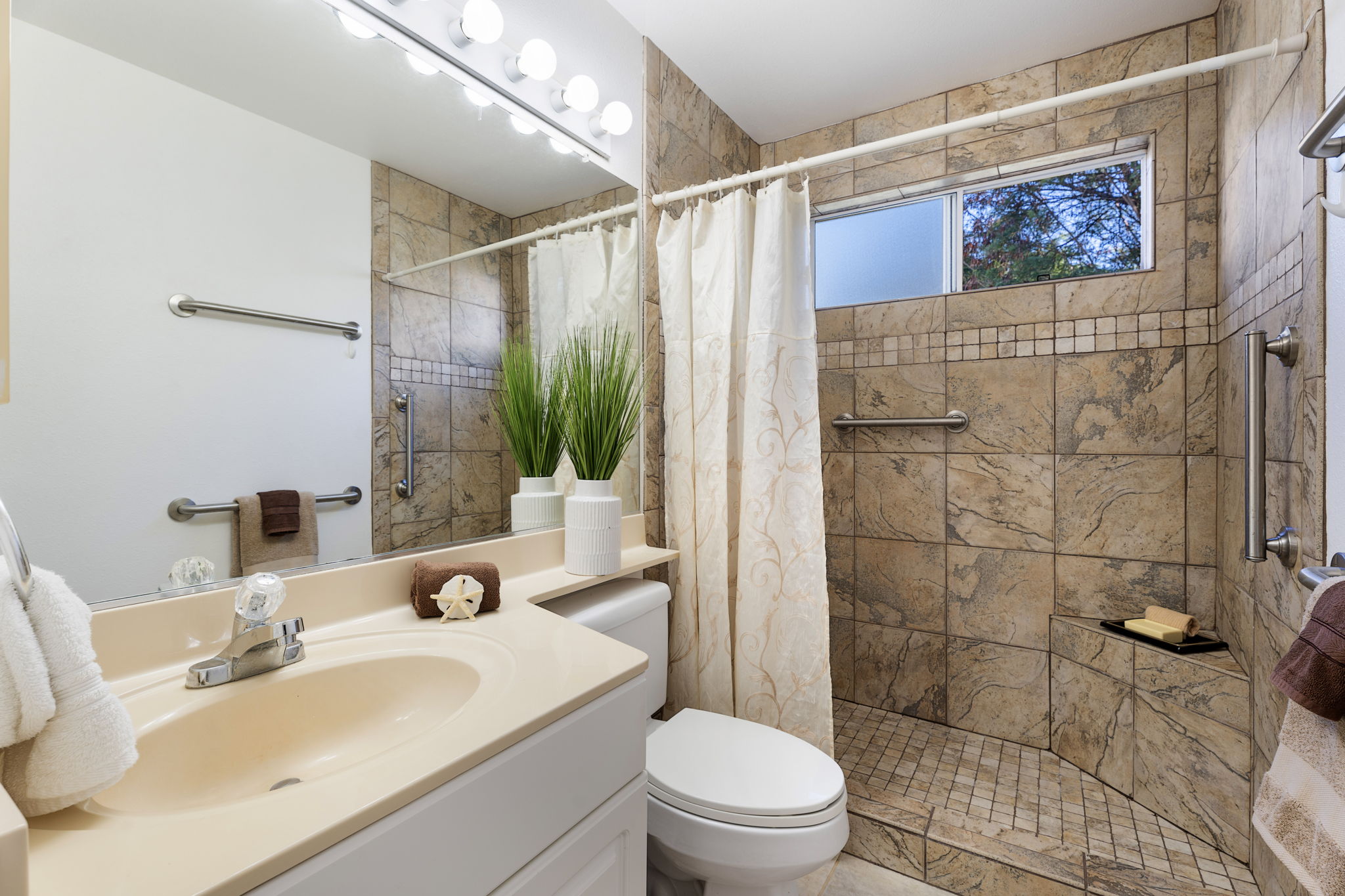75-6081 Alii Dr Q104 Property Photo 19