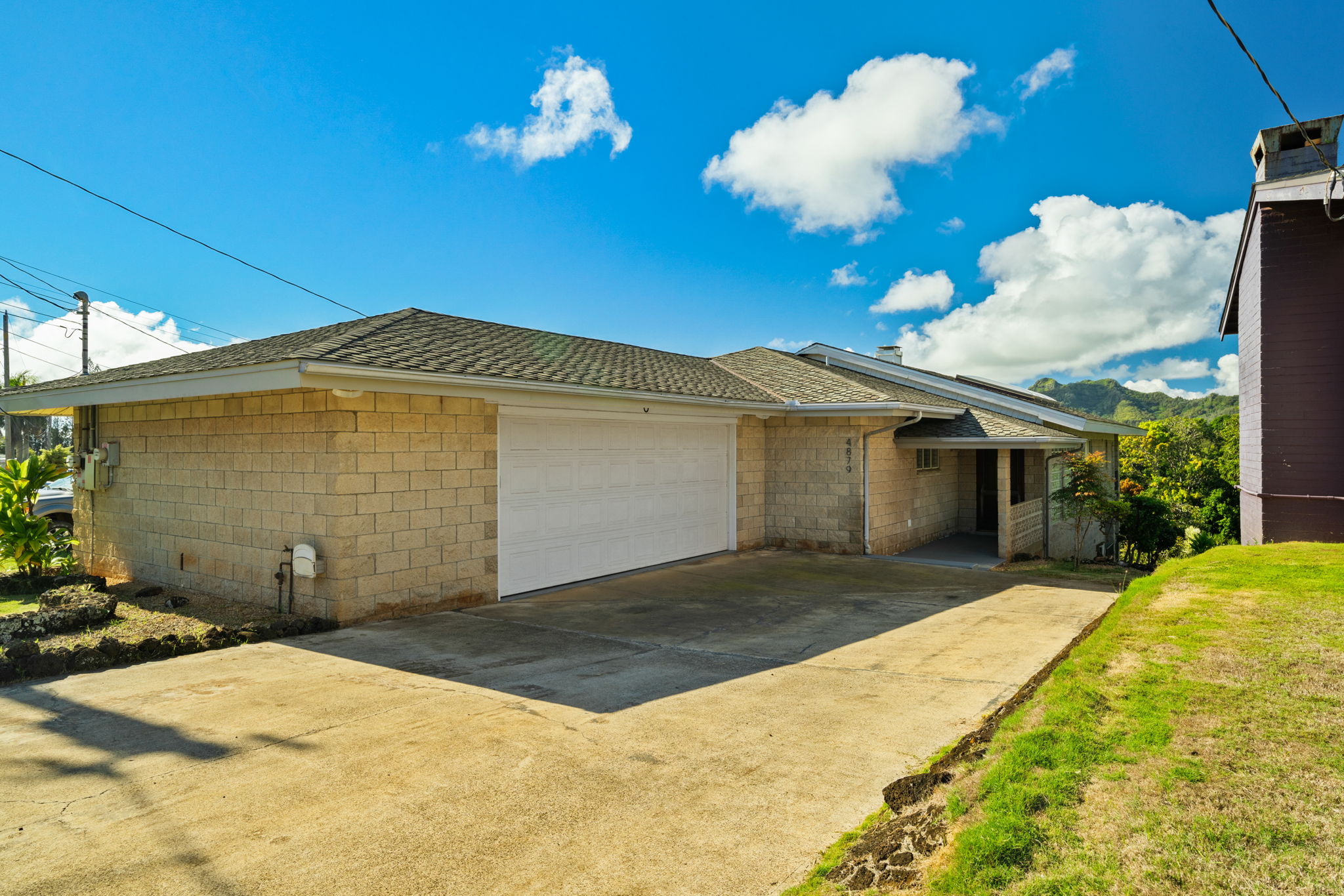 4879 Lani Rd Property Photo 2