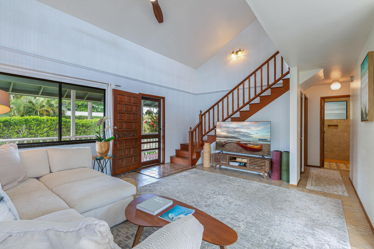 4465 Aku Rd Property Photo 6
