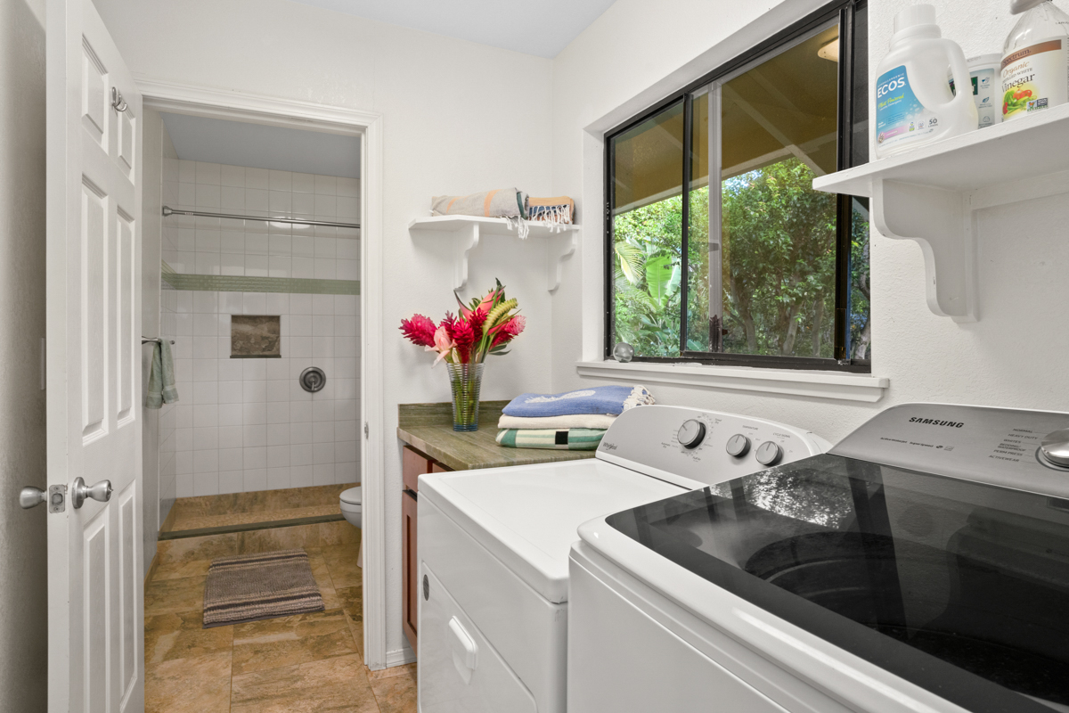 4465 Aku Rd Property Photo 21