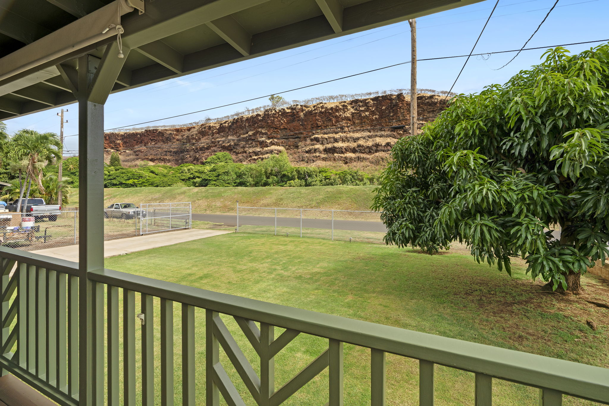5045 Menehune Rd Property Photo 5