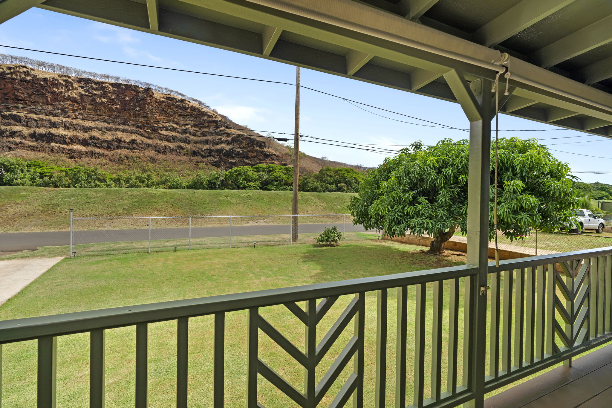 5045 Menehune Rd Property Photo 6