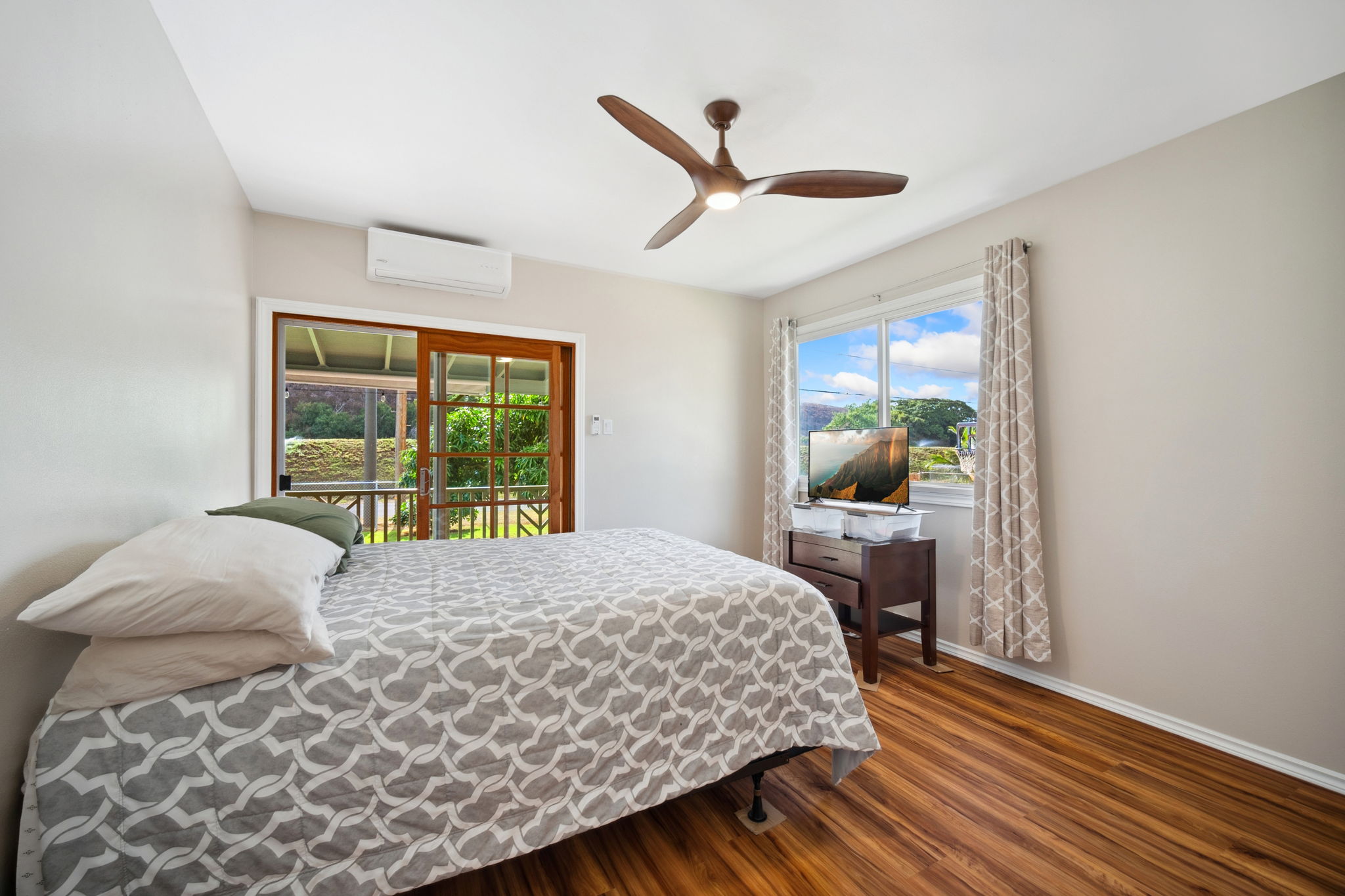 5045 Menehune Rd Property Photo 17