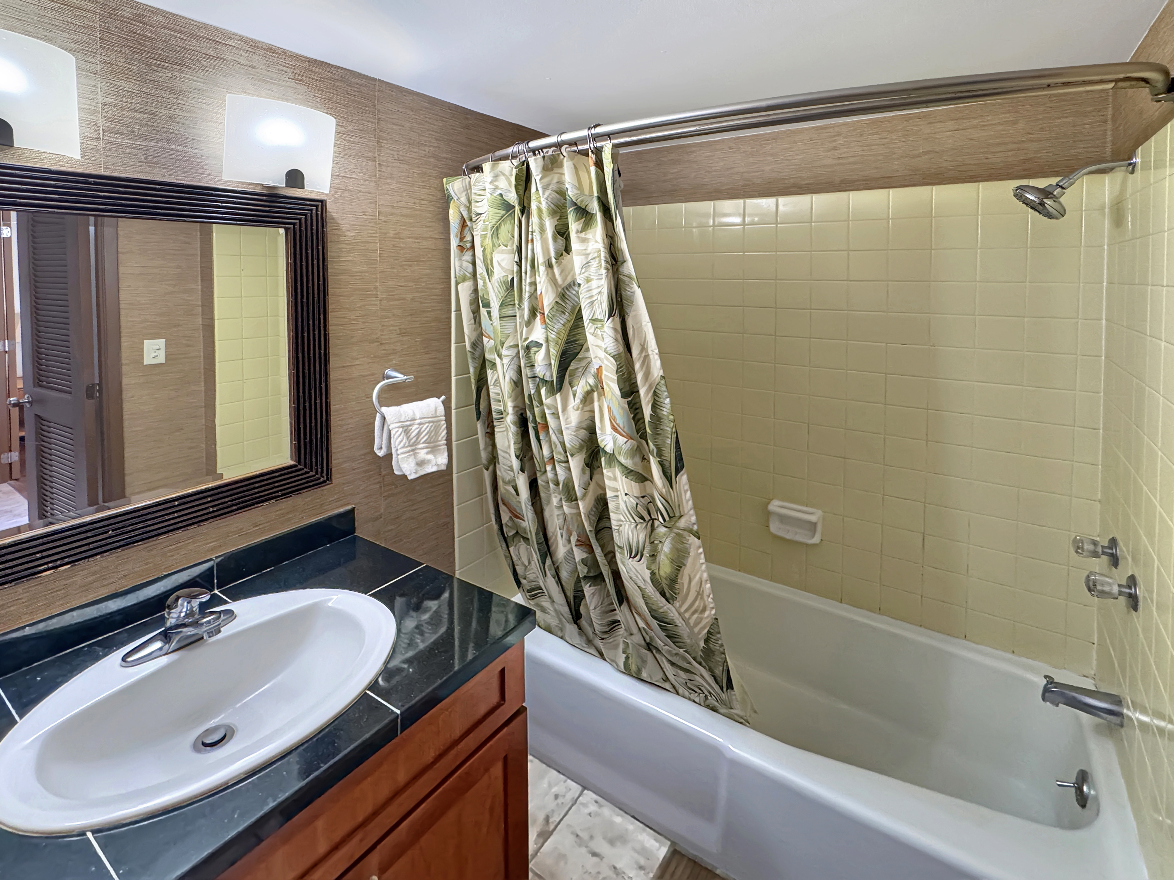 75-6016 Alii Dr 319 Property Photo 16