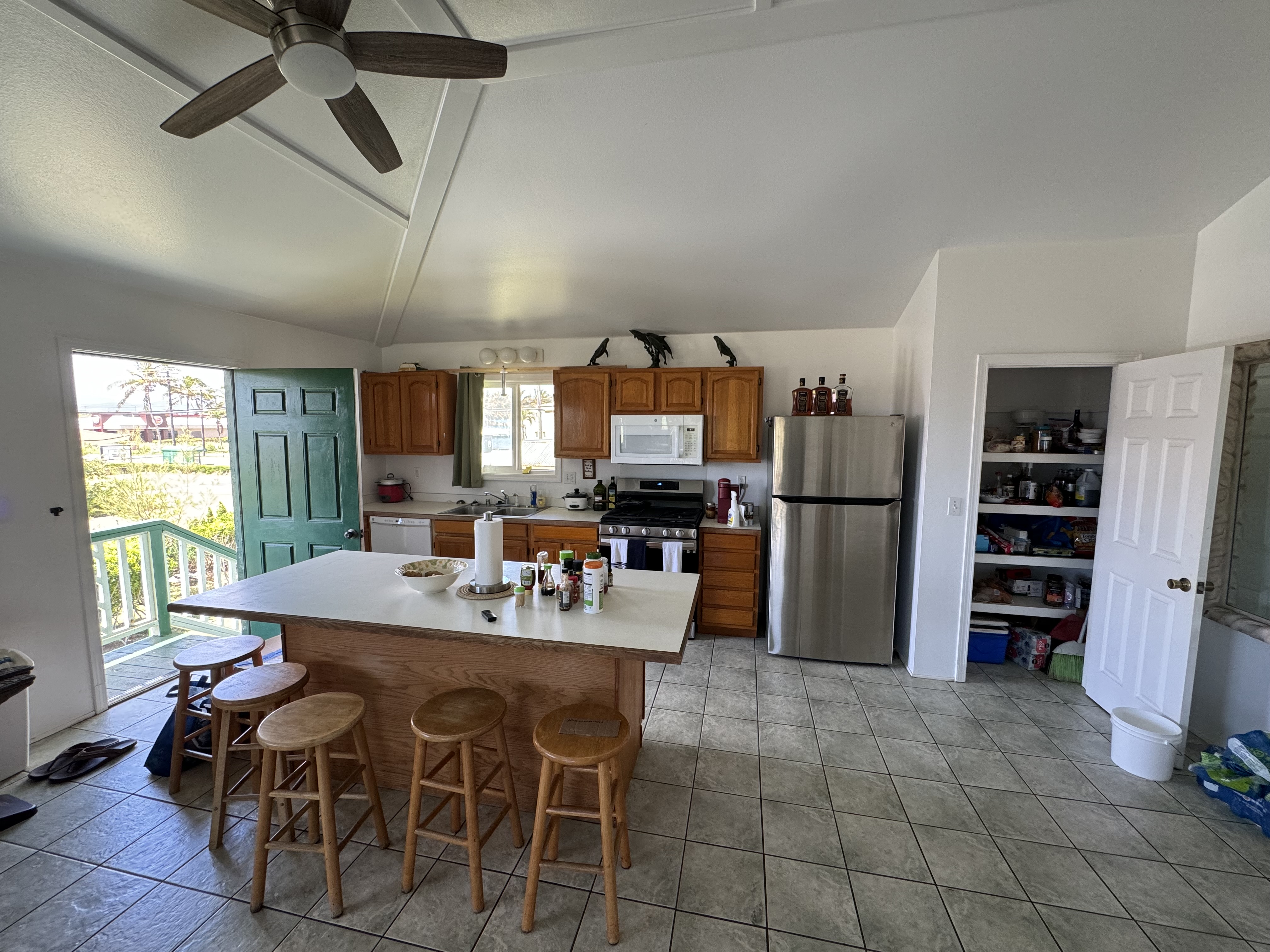 04-1176-b Kuhio Hwy 1 Property Photo 4