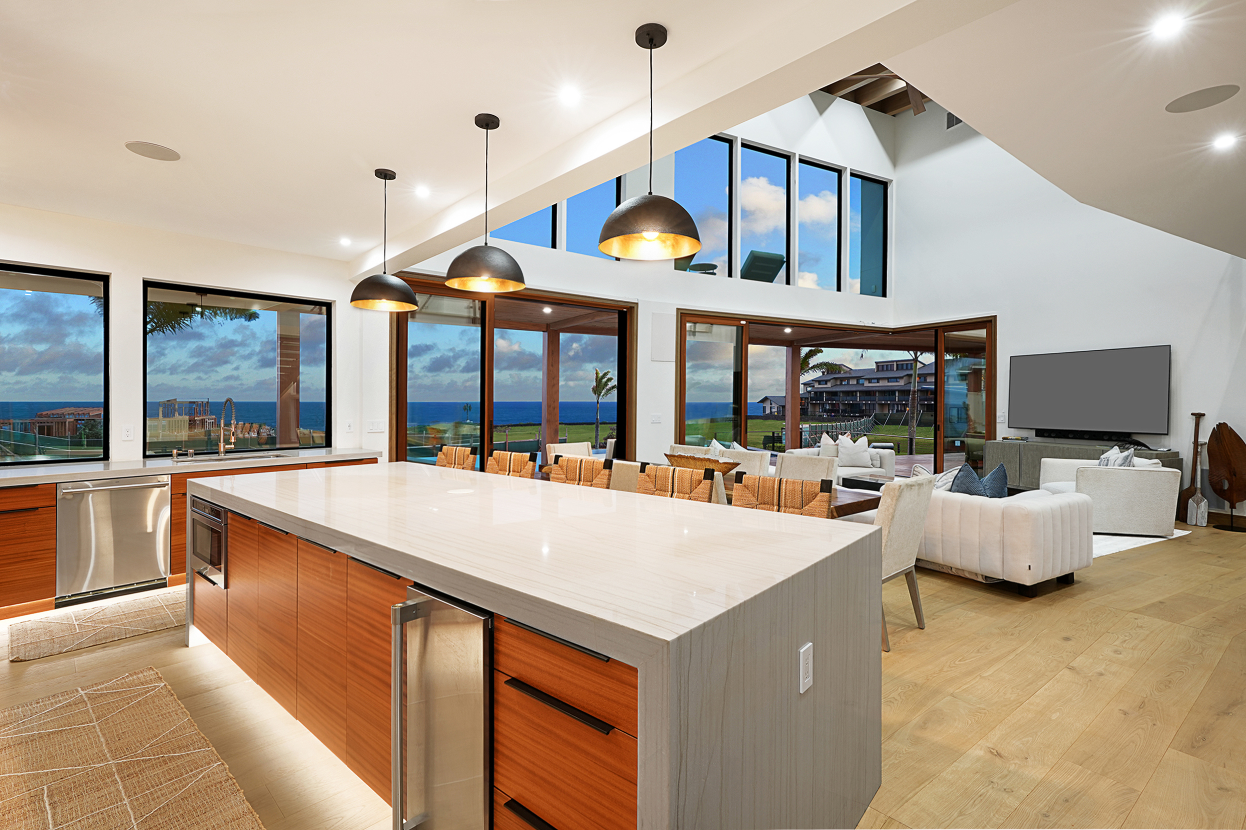2240 Maka Pl Property Photo 6