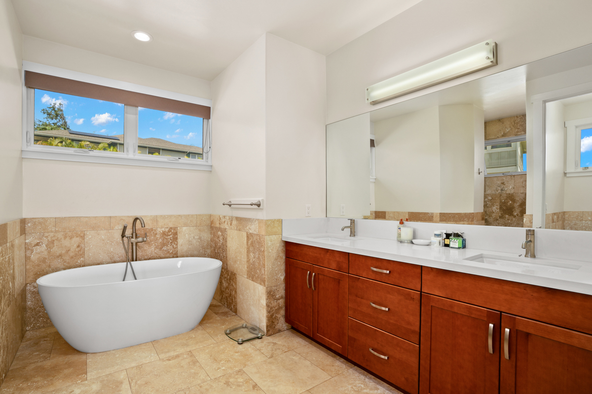 3717 Kakela Makai Dr Property Photo 13
