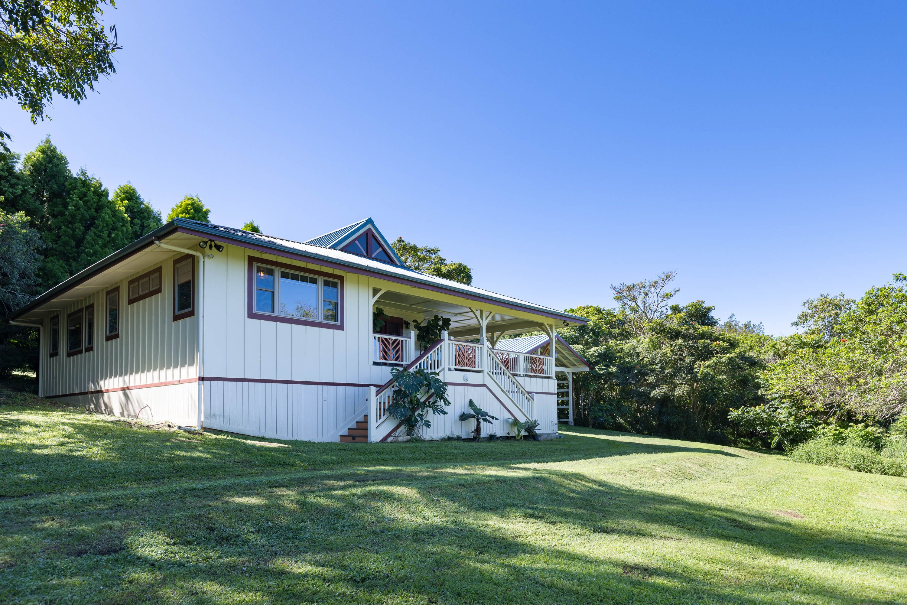 54-2272 Kynnersley Rd Property Photo 17