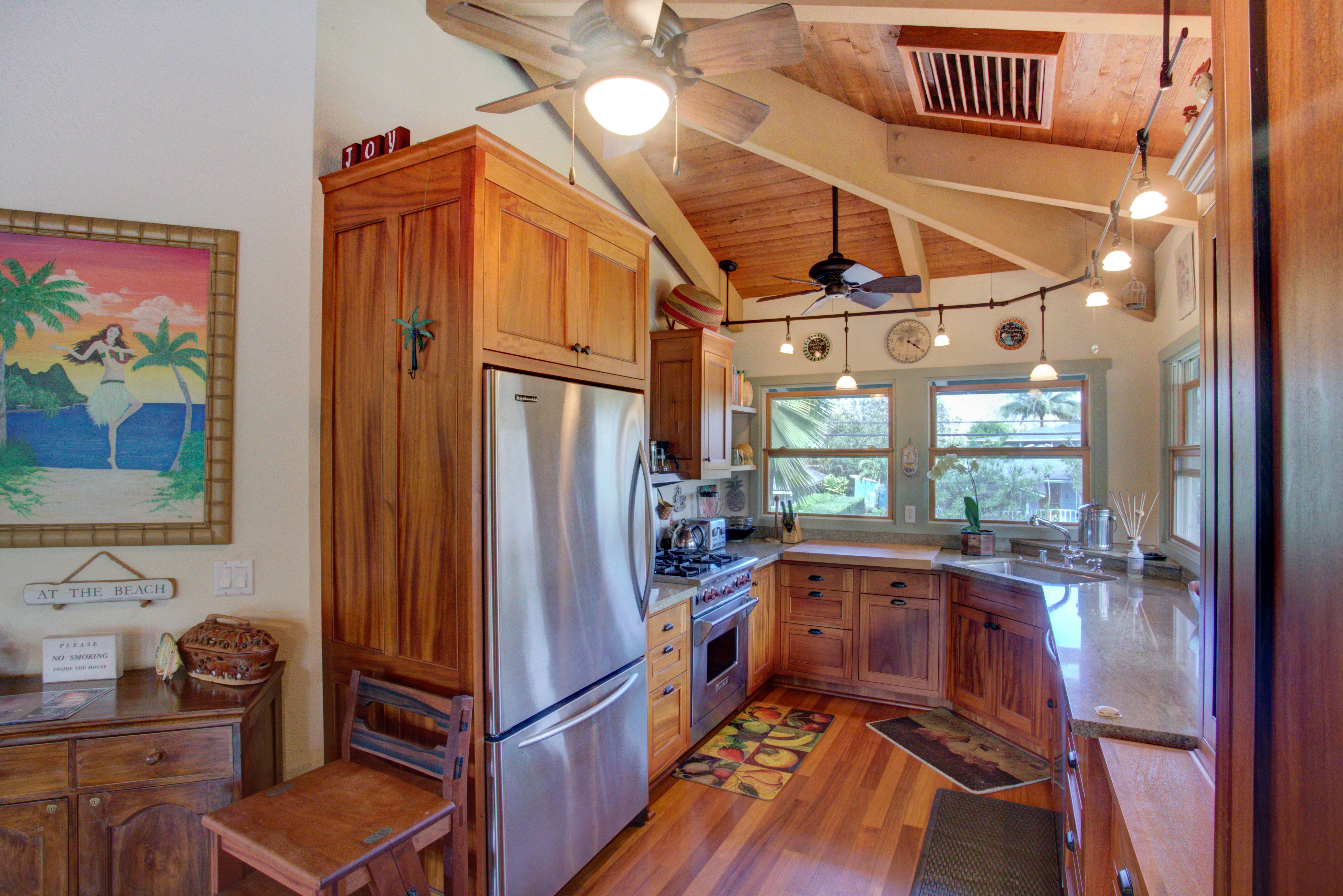 4446 Aku Rd Property Photo 11