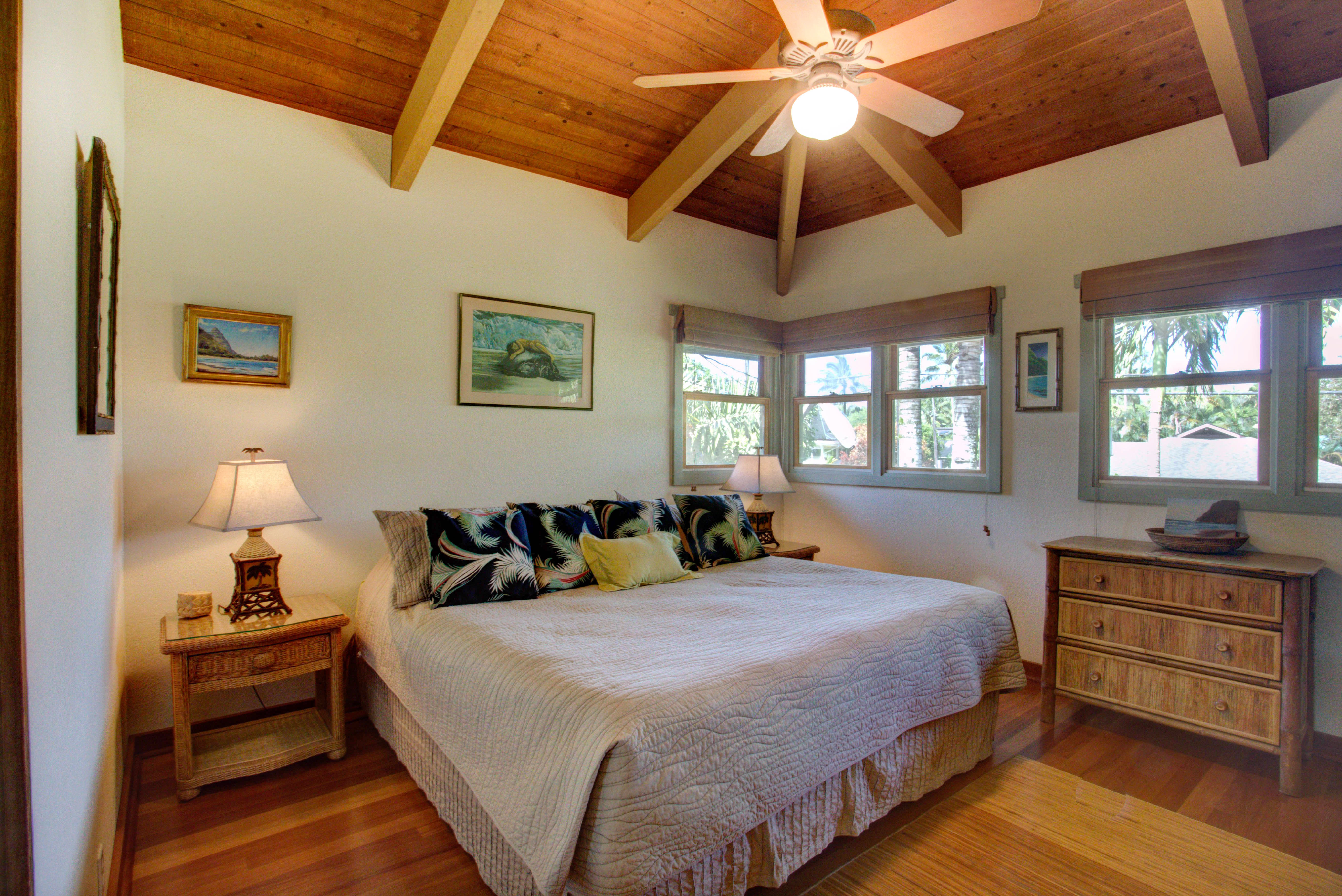 4446 Aku Rd Property Photo 16