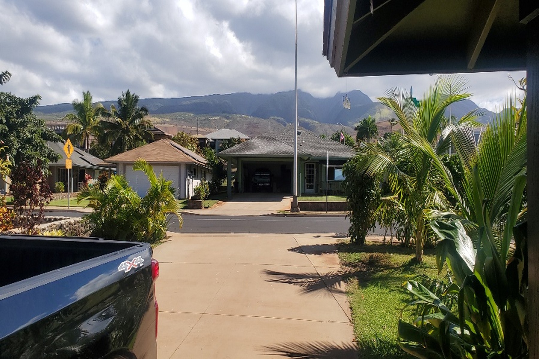 1701 Hooli St Property Photo 4