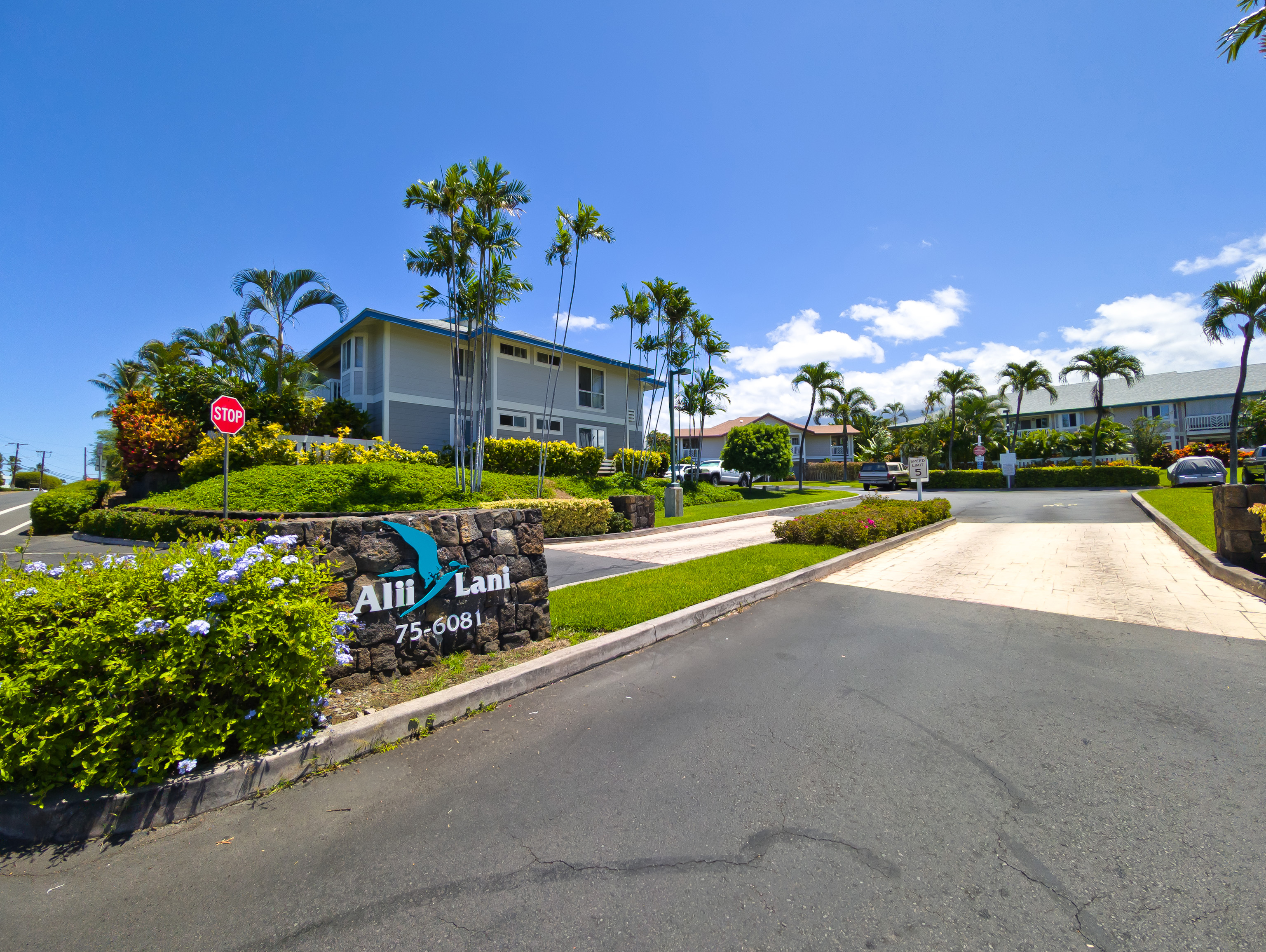 75-6081 Alii Dr P104 Property Photo 22
