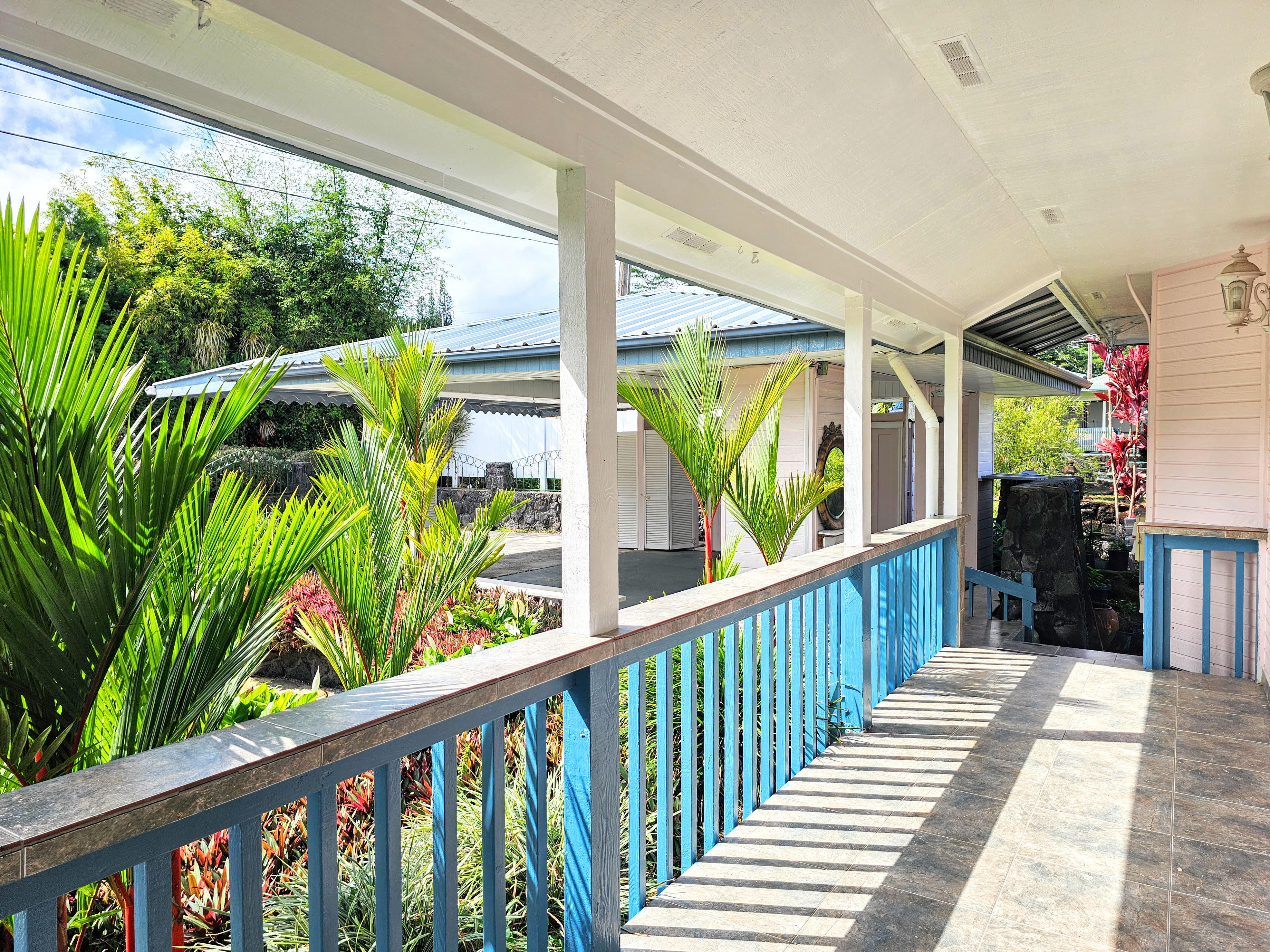 726-a Waianuenue Ave Property Photo 8