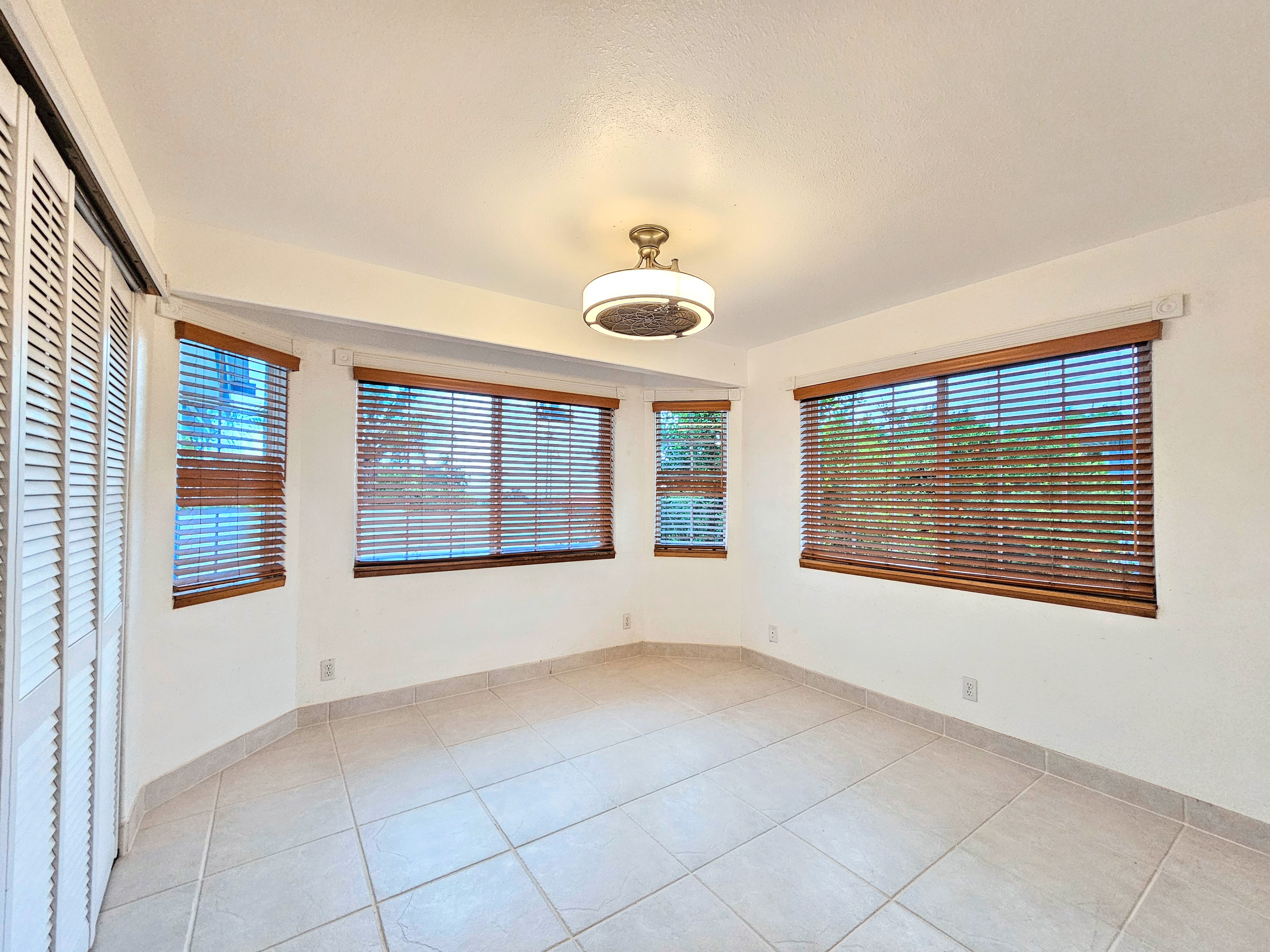 726-a Waianuenue Ave Property Photo 18