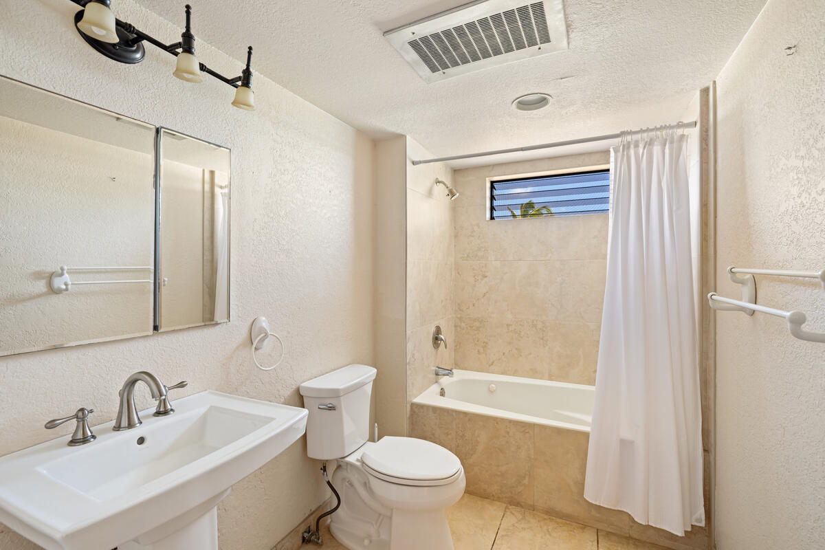 1661 Pee Rd I205 Property Photo 12