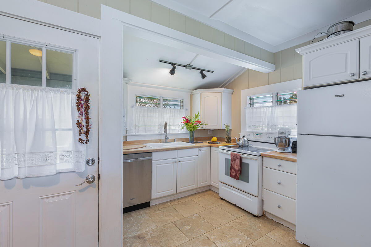 4463 Makaha Rd Property Photo 4