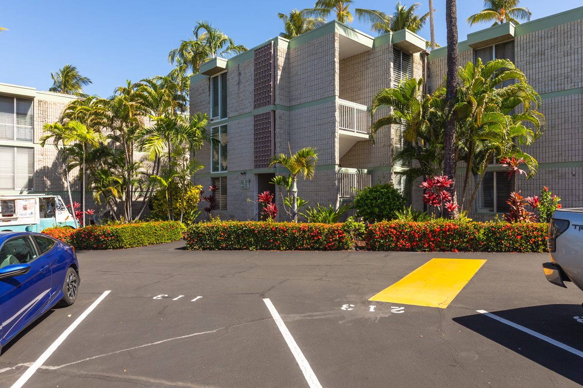 75-6016 Alii Dr 113 Property Photo 15