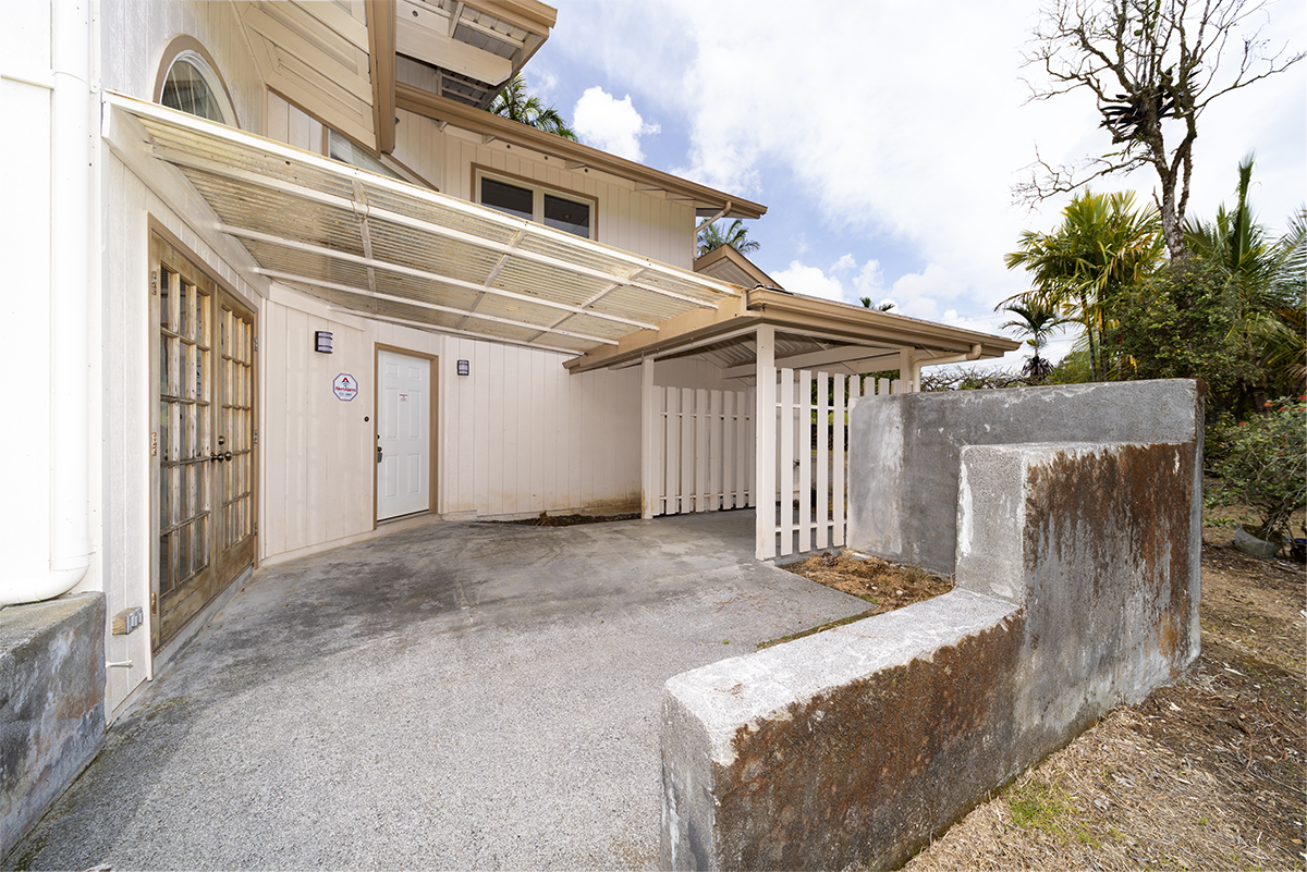 17-641 Ala Loop Property Photo 2