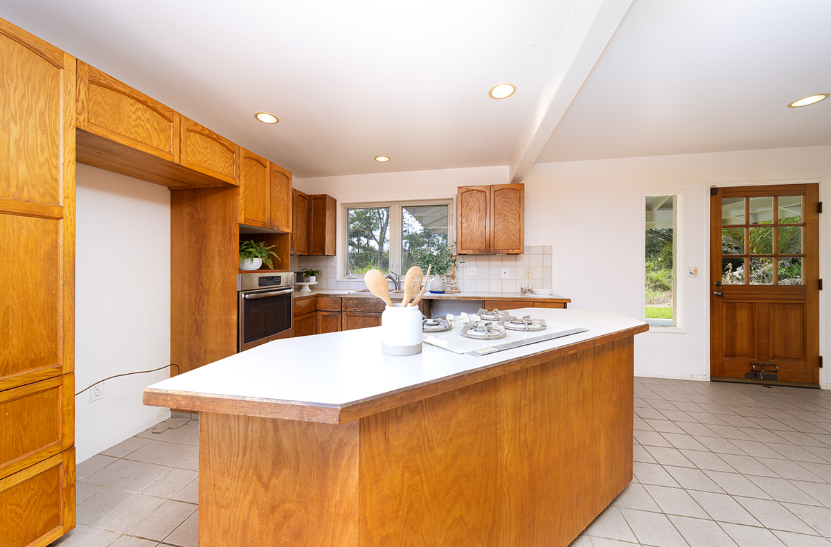17-641 Ala Loop Property Photo 5