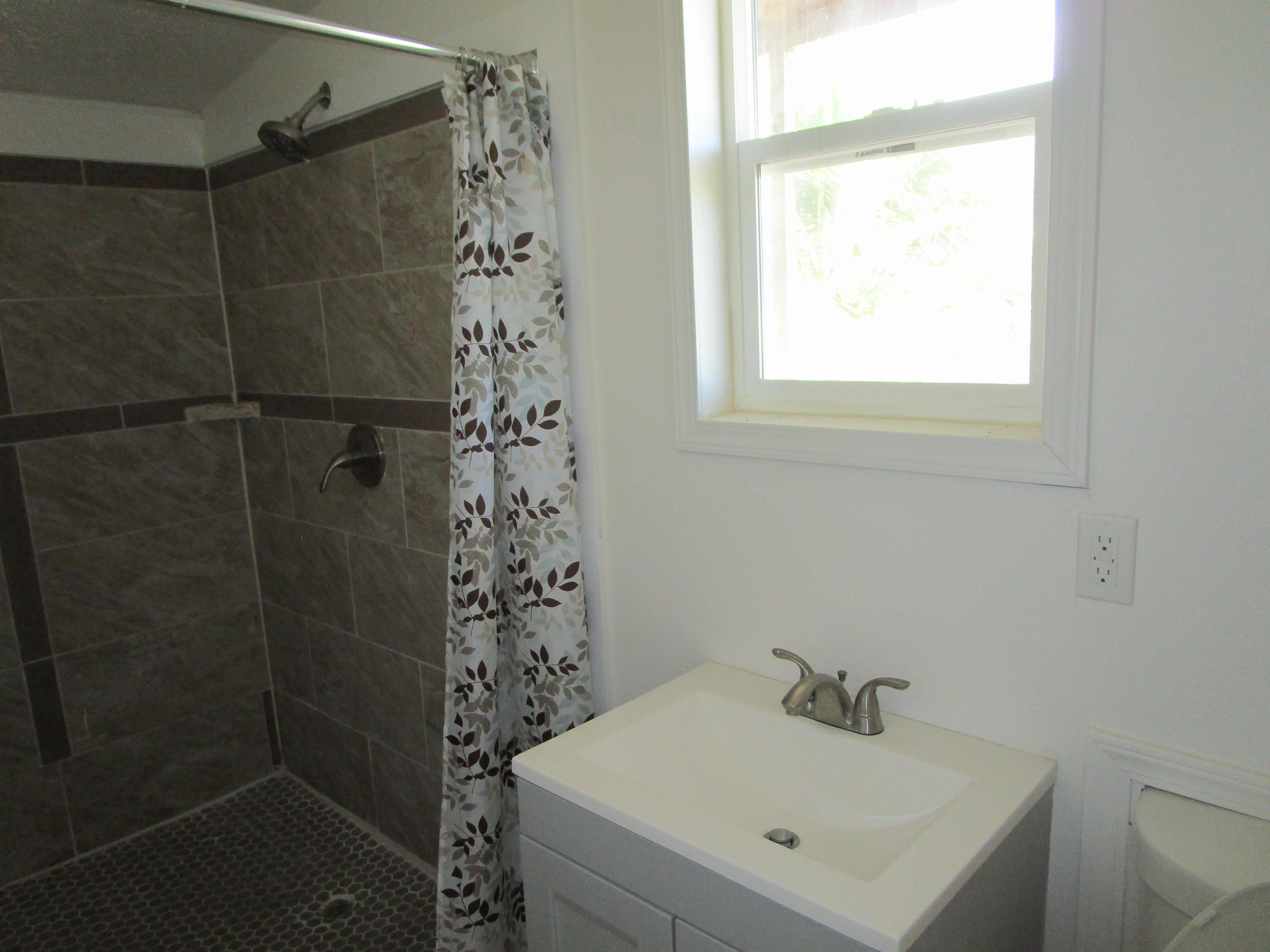 2114 Kaumana Dr Property Photo 15