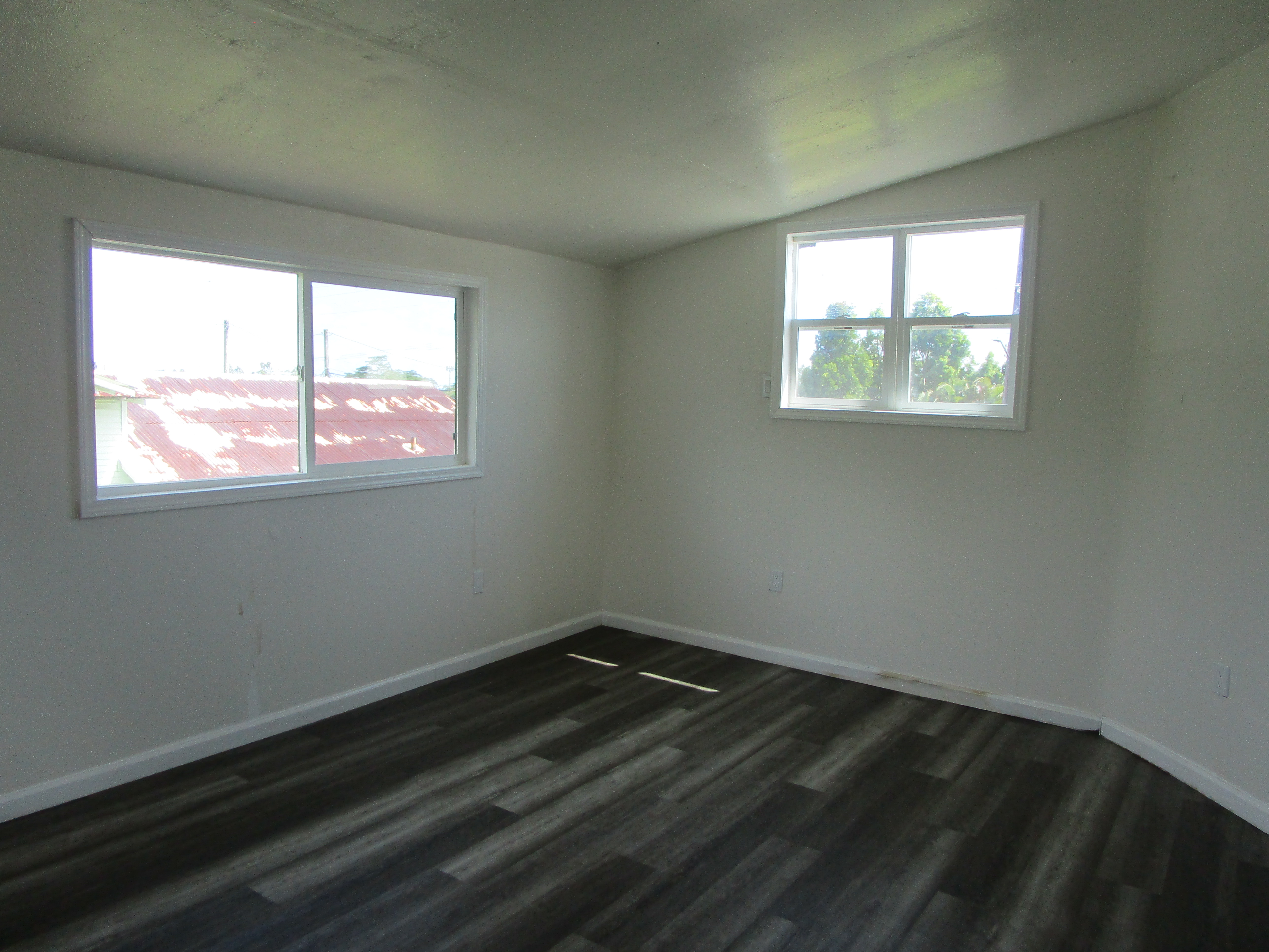 2114 Kaumana Dr Property Photo 19