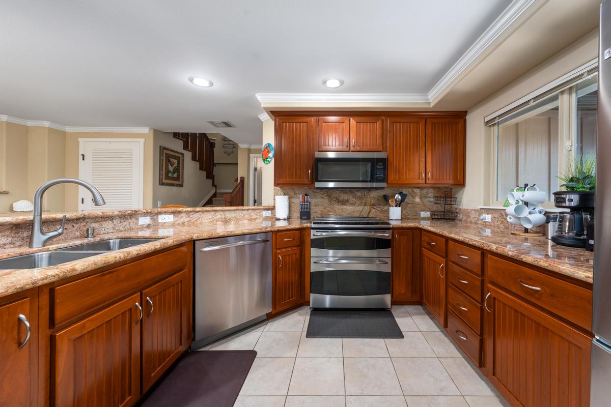 68-1122 Na Ala Hele Rd H22 Property Photo 5