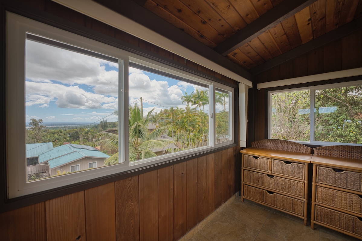 1559 Kilikina St Property Photo 14