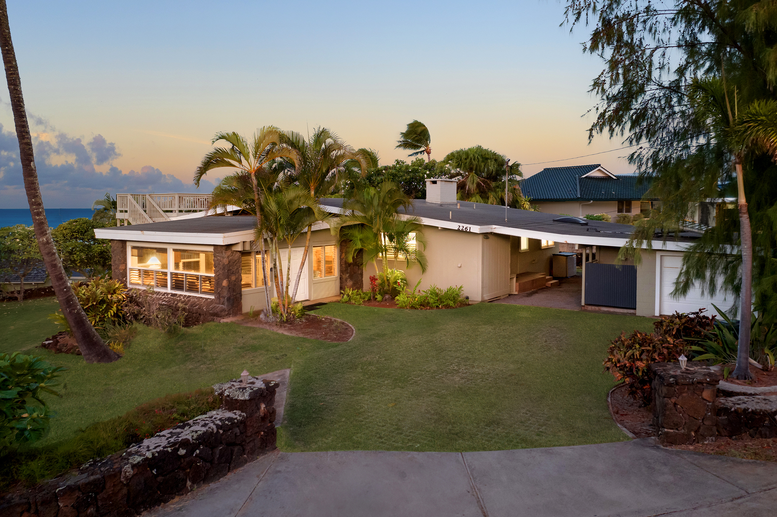 2261 HOOHU RD Property Photo 1